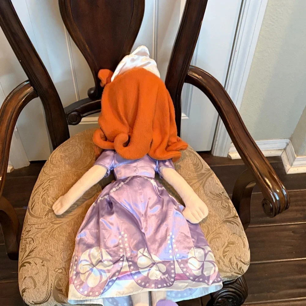 Sophia the first plush - Picture 4 of 4